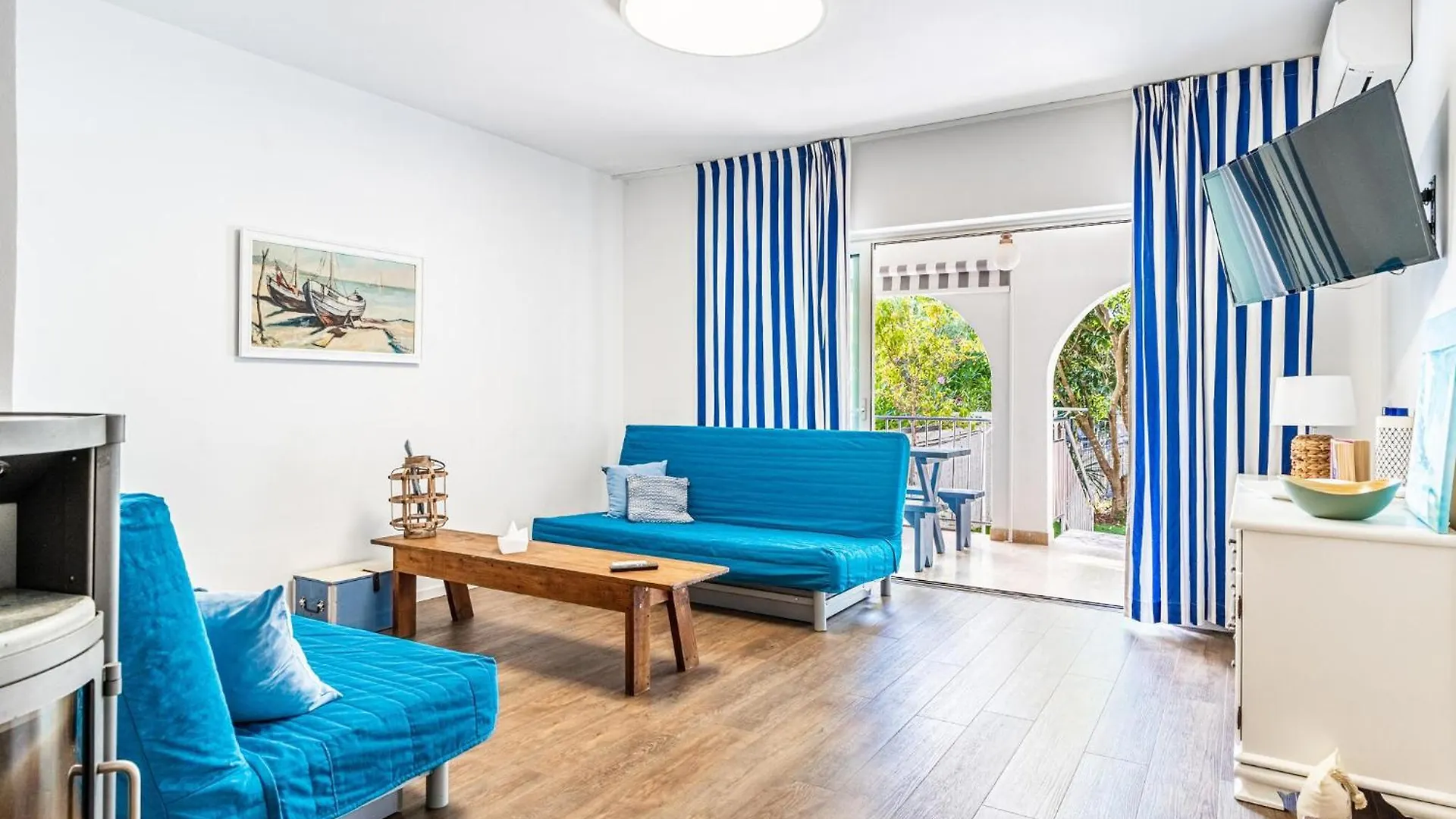 Amazing Apartment In Fazana With Kitchen